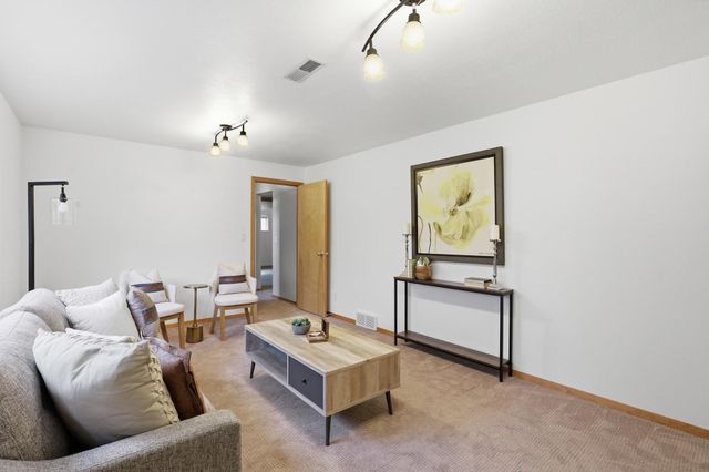 11905 E 22nd Ave, Spokane Valley, WA 99206