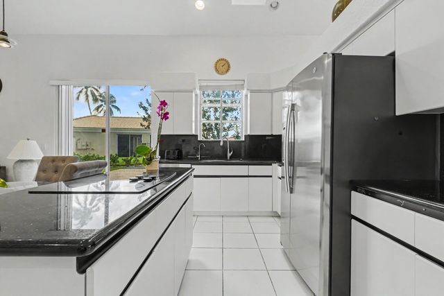 6219 EVIAN Place, Boynton Beach, FL 33437