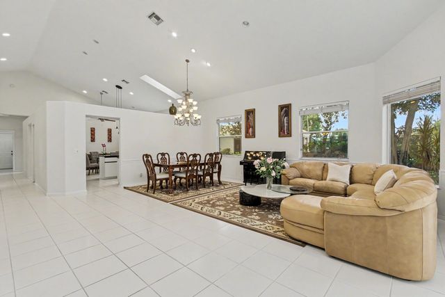 6219 EVIAN Place, Boynton Beach, FL 33437