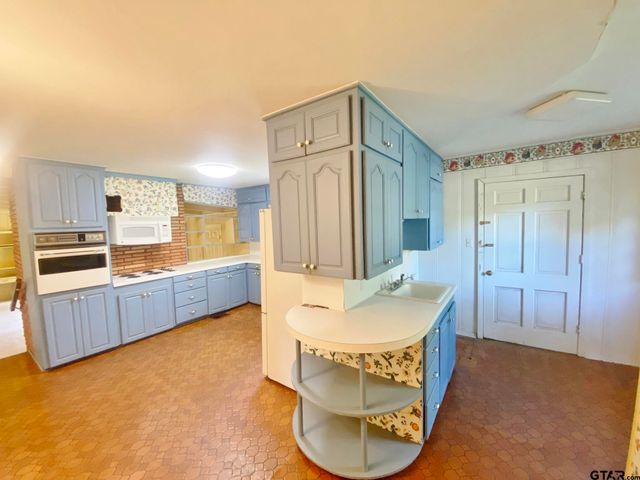 508 Dellwood, Mount Pleasant, TX 75455