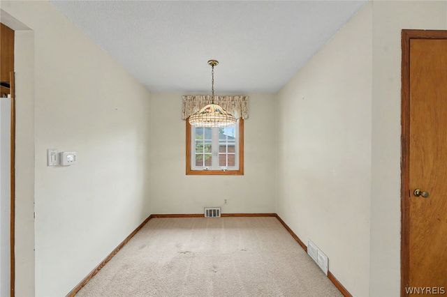 146 Marycrest Lane, West Seneca, NY 14224