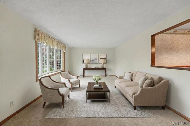 146 Marycrest Lane, West Seneca, NY 14224