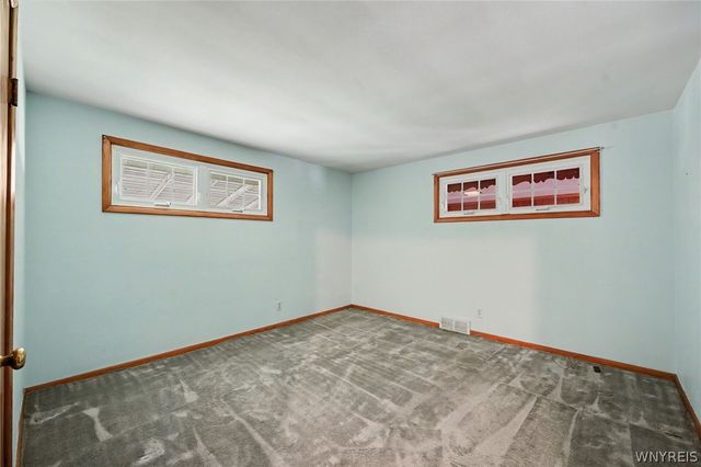 146 Marycrest Lane, West Seneca, NY 14224
