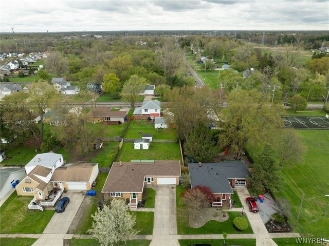 146 Marycrest Lane, West Seneca, NY 14224