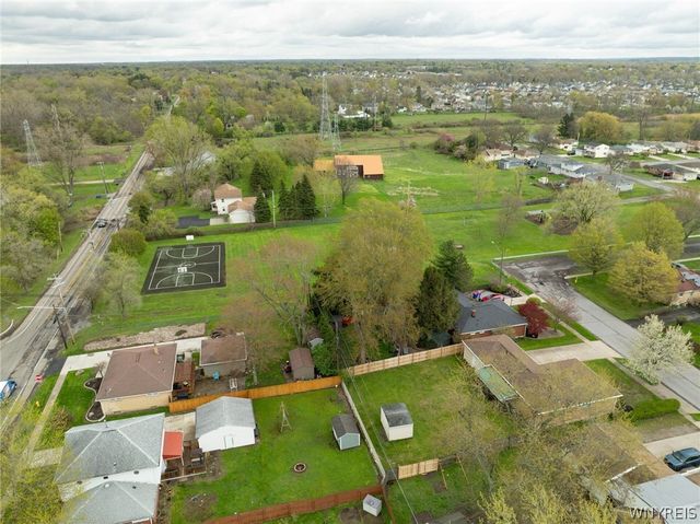 146 Marycrest Lane, West Seneca, NY 14224