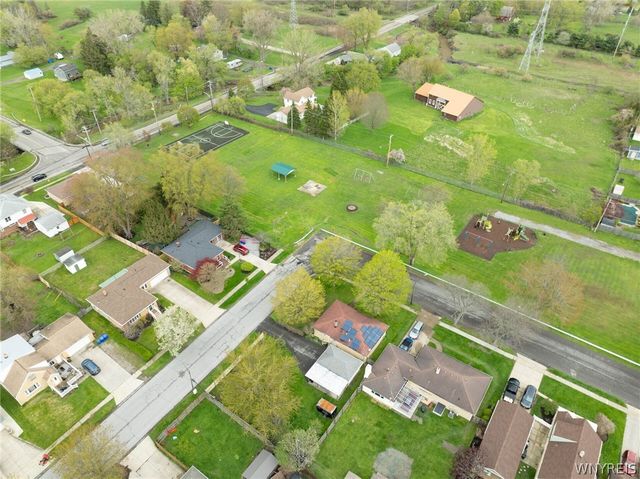 146 Marycrest Lane, West Seneca, NY 14224