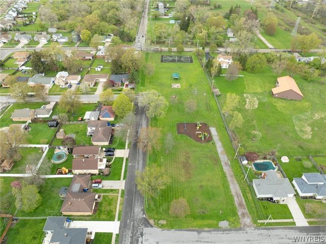 146 Marycrest Lane, West Seneca, NY 14224