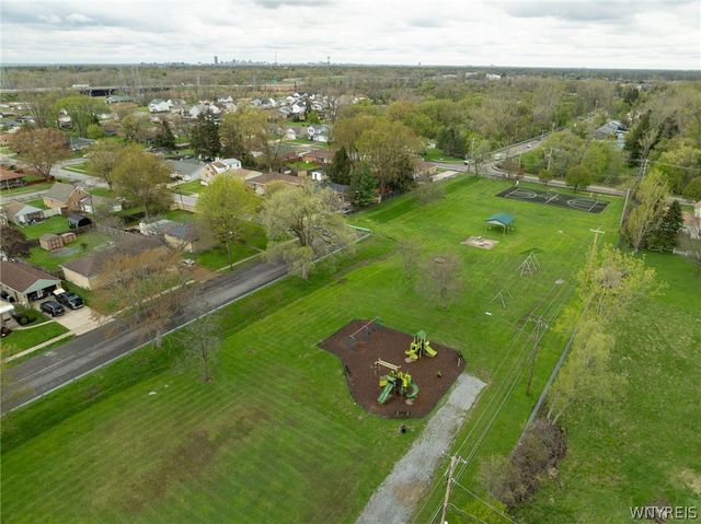146 Marycrest Lane, West Seneca, NY 14224