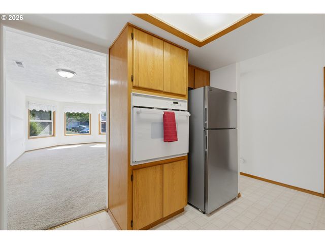 1715 Sw SONGBIRD St, Mc Minnville, OR 97128