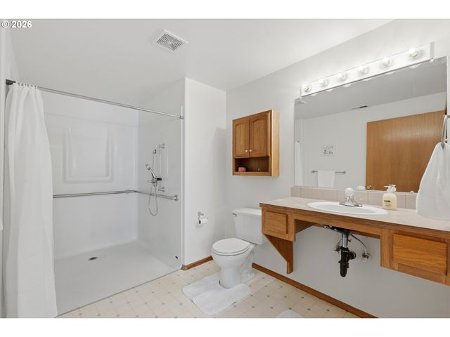 1715 Sw SONGBIRD St, Mc Minnville, OR 97128