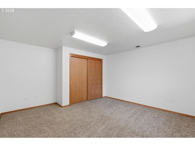 1715 Sw SONGBIRD St, Mc Minnville, OR 97128
