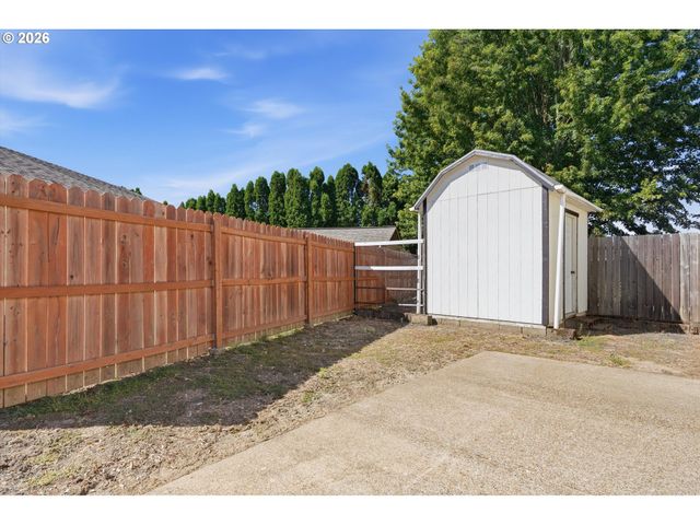 1715 Sw SONGBIRD St, Mc Minnville, OR 97128