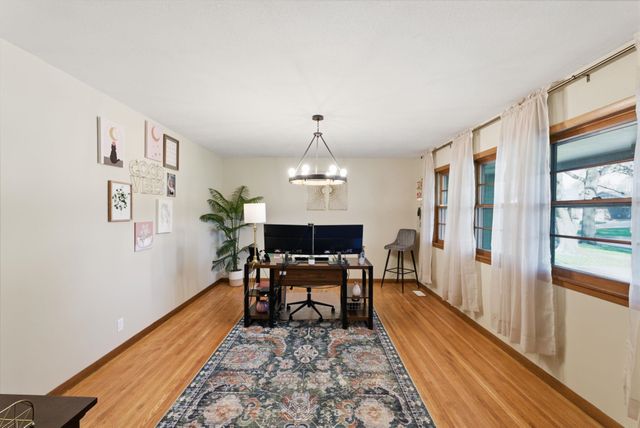7407 E Plaza Ln, Wichita, KS 67206