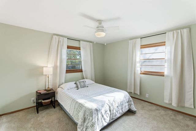 7407 E Plaza Ln, Wichita, KS 67206