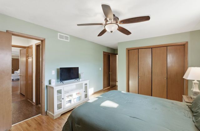 7407 E Plaza Ln, Wichita, KS 67206