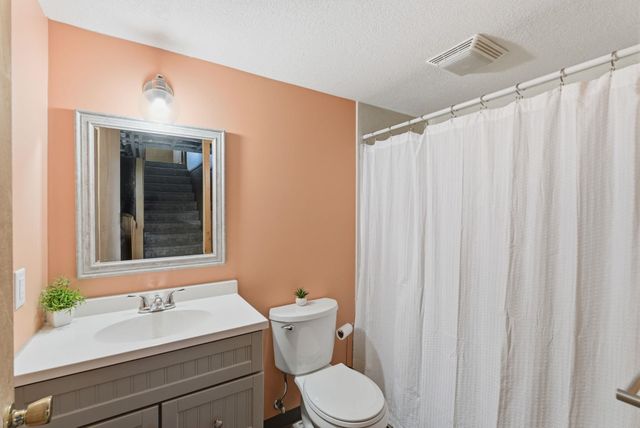 7407 E Plaza Ln, Wichita, KS 67206