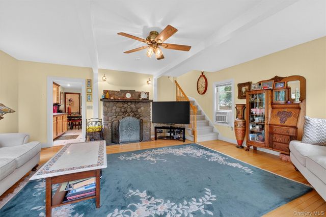 201 Esopus Creek Road, Saugerties, NY 12477