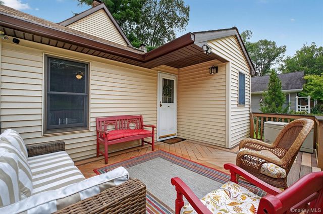 201 Esopus Creek Road, Saugerties, NY 12477