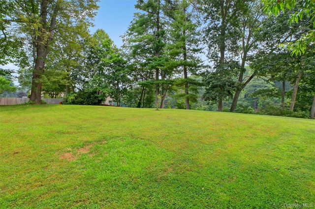 201 Esopus Creek Road, Saugerties, NY 12477