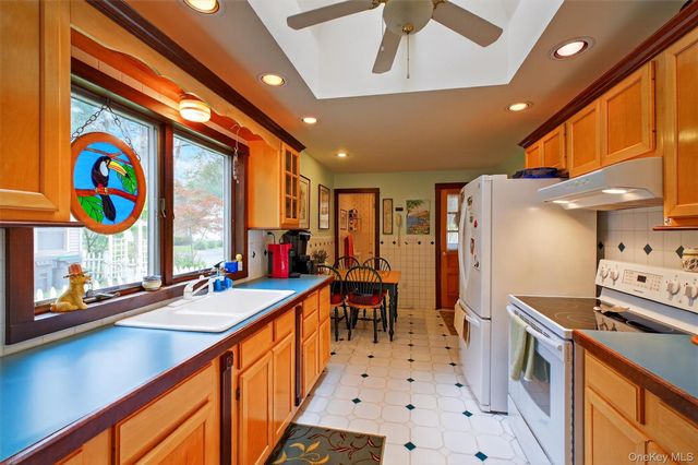 201 Esopus Creek Road, Saugerties, NY 12477