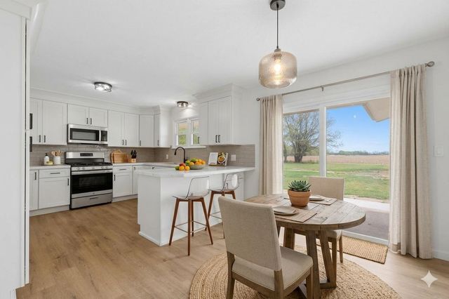 1418 N Meridian Rd, Peck, KS 67120