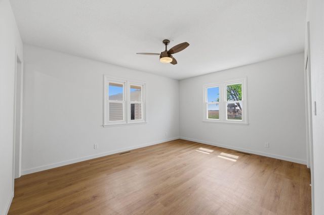 1418 N Meridian Rd, Peck, KS 67120
