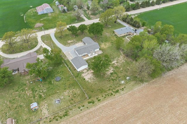 1418 N Meridian Rd, Peck, KS 67120