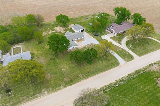1418 N Meridian Rd, Peck, KS 67120