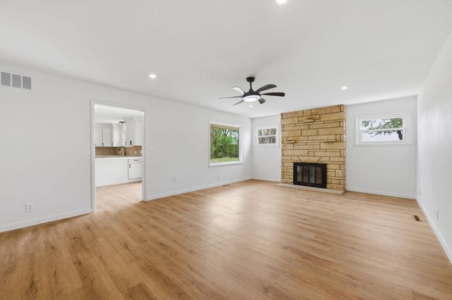 1418 N Meridian Rd, Peck, KS 67120