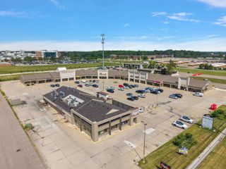 43201-43301 Garfield Road, Clinton Township, MI 48038