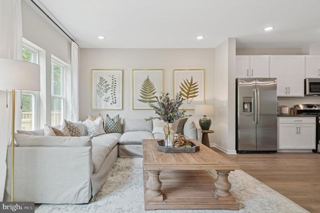 40 BASSWOOD ST, Berlin, NJ 08009