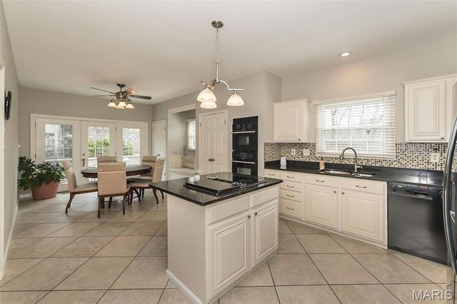 14380 Cedar Springs Drive, Chesterfield, MO 63017