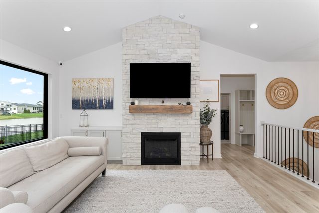 1249 S Wildfire Avenue, West Des Moines, IA 50266