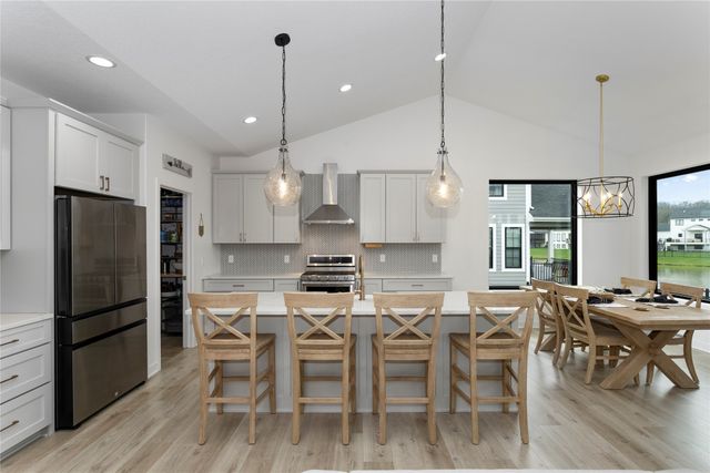 1249 S Wildfire Avenue, West Des Moines, IA 50266