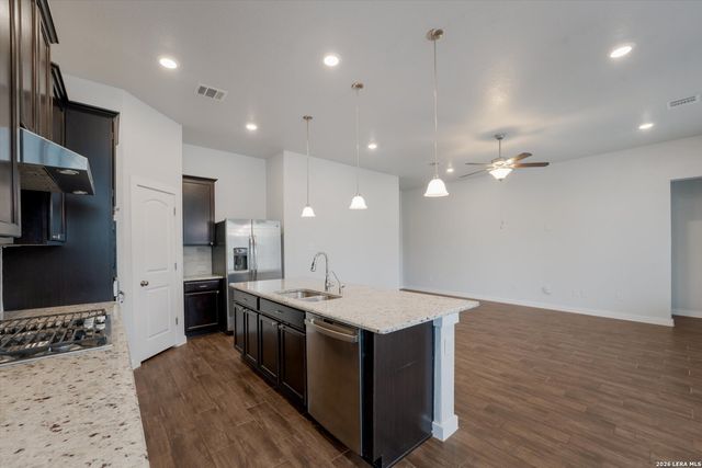 15729 La Subida, Helotes, TX 78023