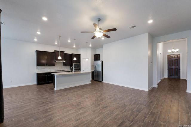15729 La Subida, Helotes, TX 78023