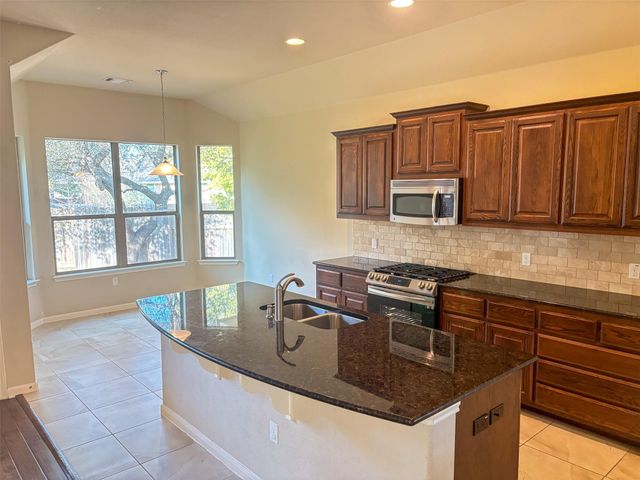 104 Latitude LN, Austin, TX 78717