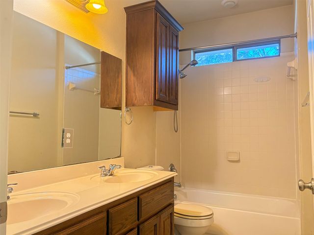 104 Latitude LN, Austin, TX 78717