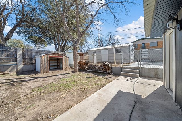 1708 Yale Ave, Big Spring, TX 79720