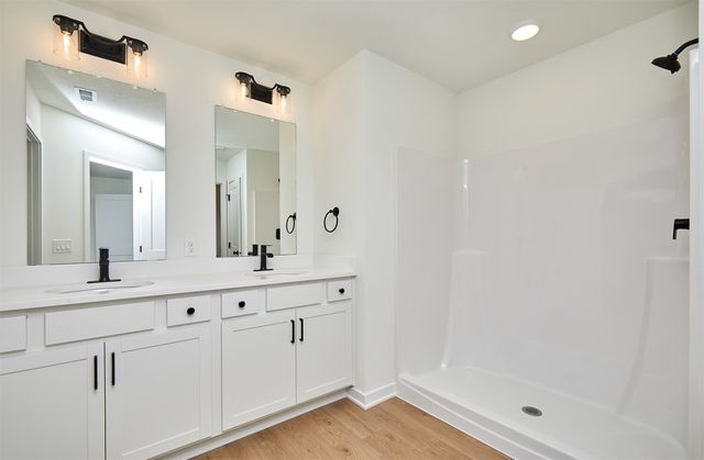 1069 NW Macarthur Lane, Waukee, IA 50263