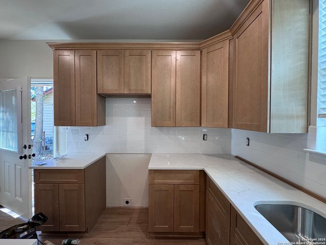 346 Walton Ave, San Antonio, TX 78225