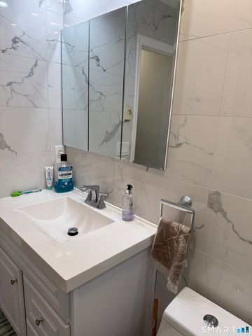 3004 Madison Avenue A, Bridgeport, CT 06606