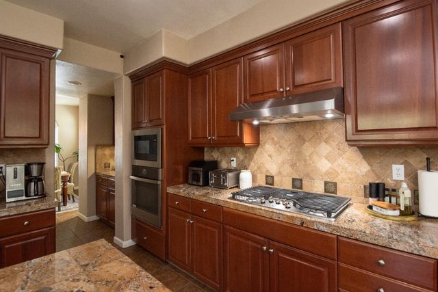 1879 Silvio Way, Oakdale, CA 95361