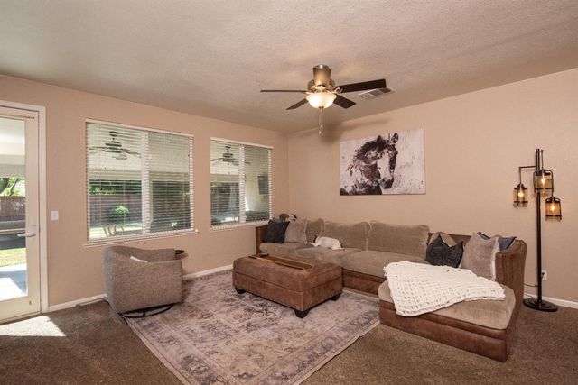 1879 Silvio Way, Oakdale, CA 95361