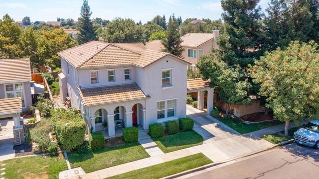 1879 Silvio Way, Oakdale, CA 95361