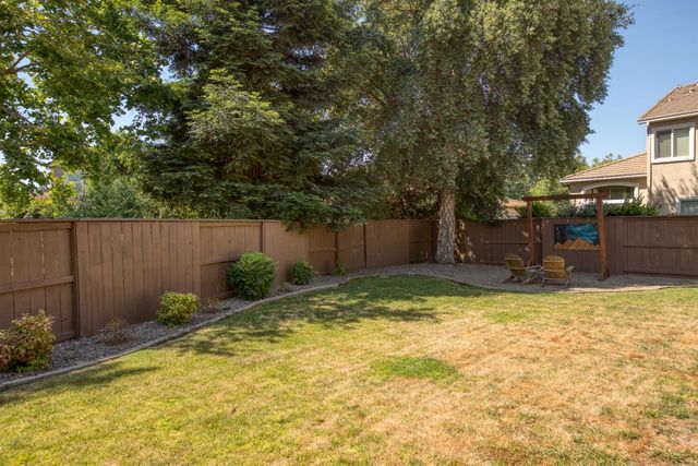 1879 Silvio Way, Oakdale, CA 95361
