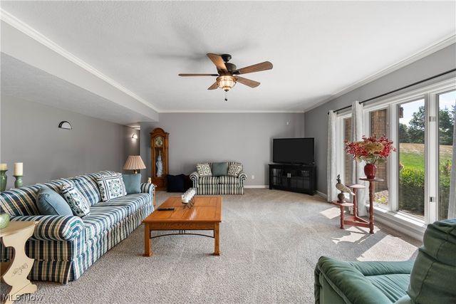 3896 Edison Street NE, Hartville, OH 44632