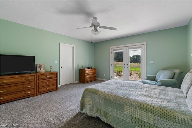 3896 Edison Street NE, Hartville, OH 44632