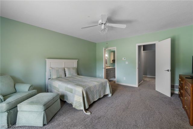 3896 Edison Street NE, Hartville, OH 44632