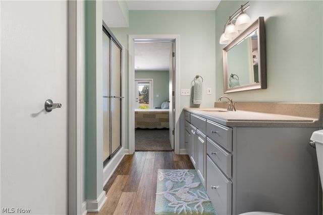 3896 Edison Street NE, Hartville, OH 44632